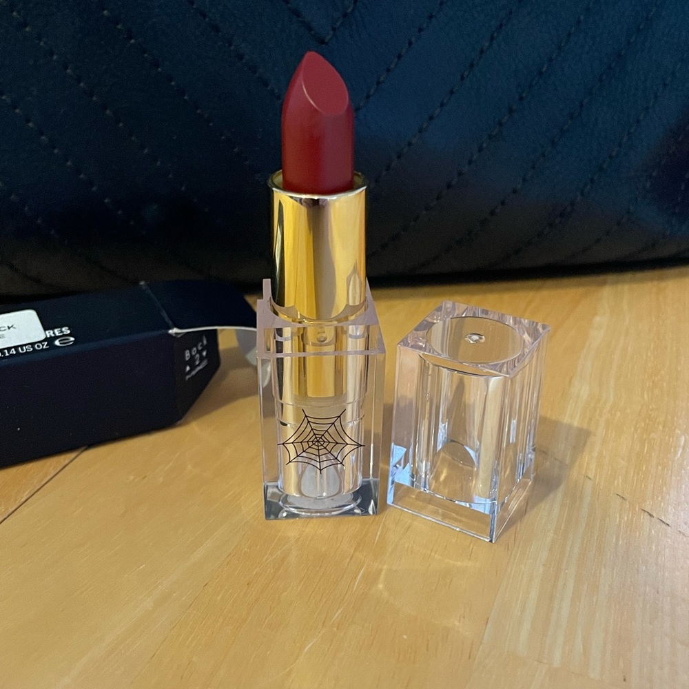 BNIB MAC Charlotte Olympia “Retro Rouge”